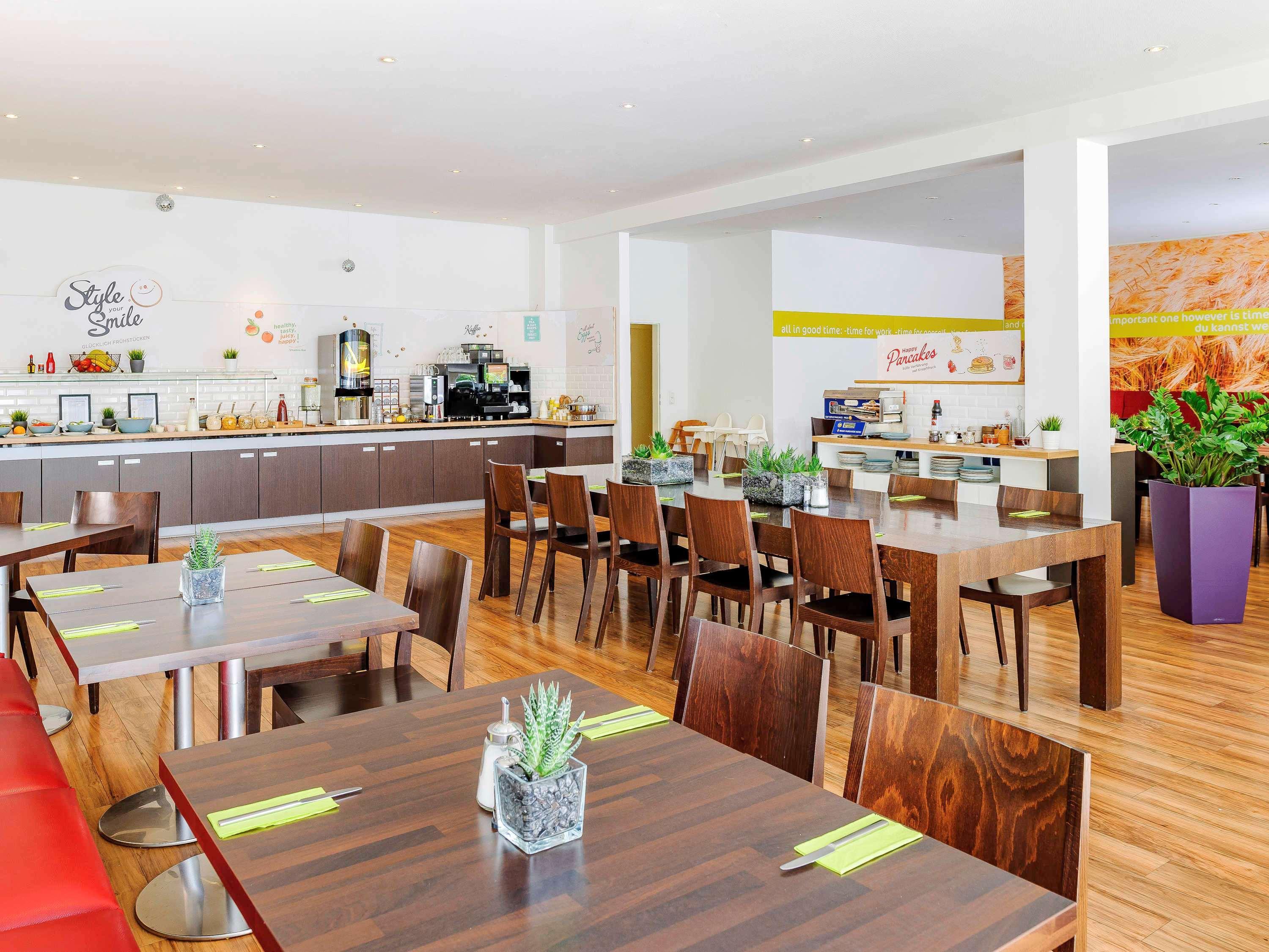 Ibis Styles Hamburg Alster City Exterior photo